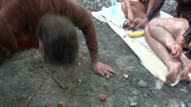 Women like to tortured their slaves